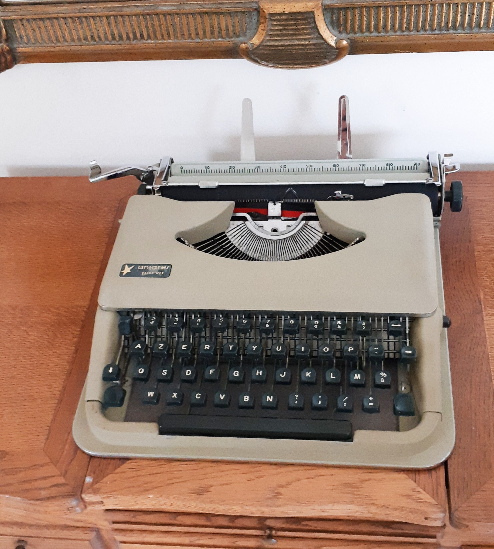 Machine à Écrire Portable Antares , Vintage Fonctionnelle