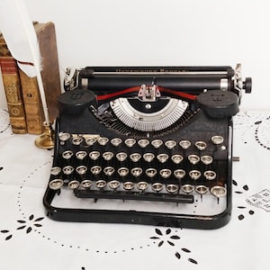 Underwood typewriter - Etsy 日本 Underwood typewriter - Etsy 日本