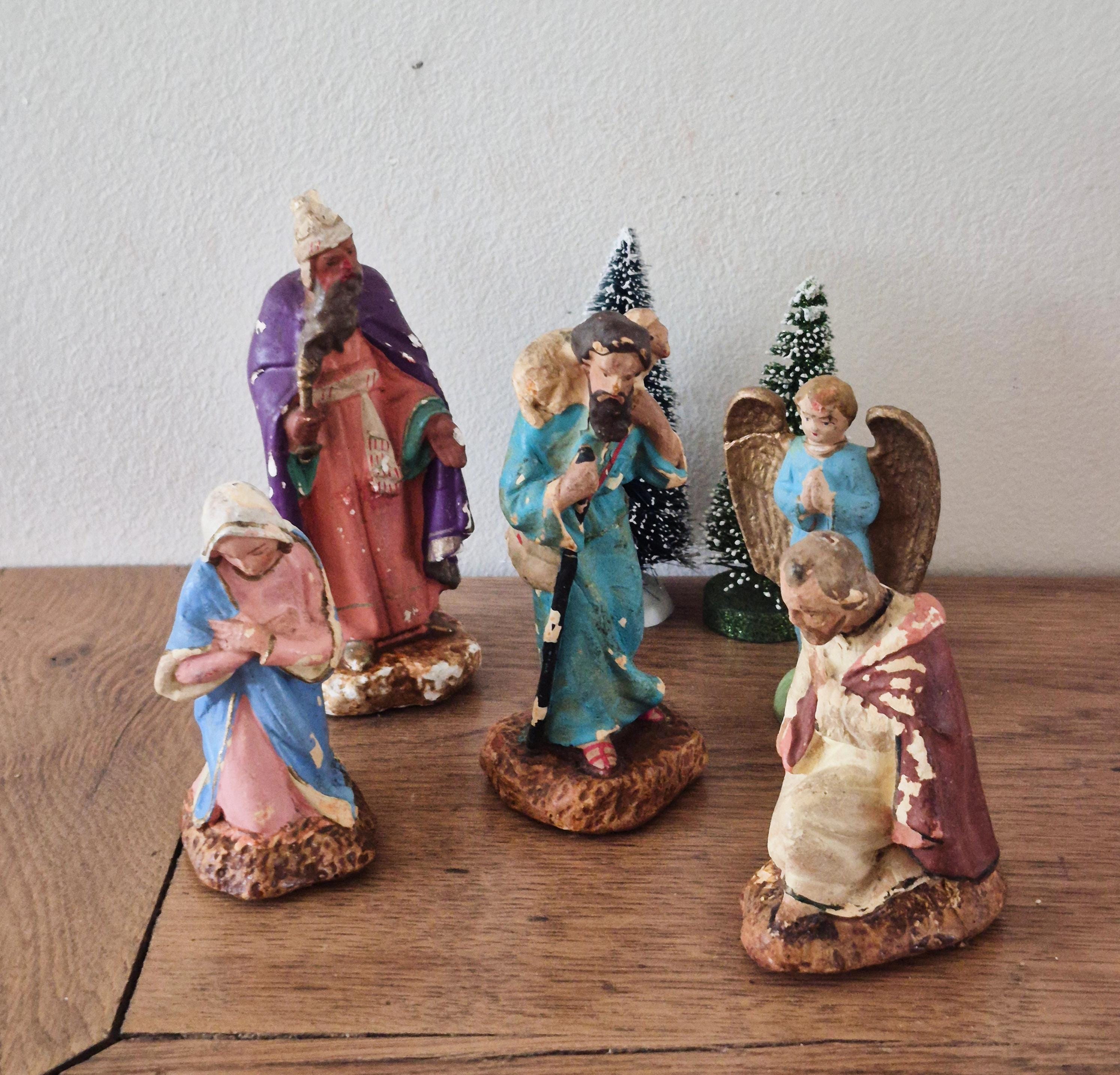 Set Presepe Natalizio Tradizionale Con 11 Mini Figure in Resina
