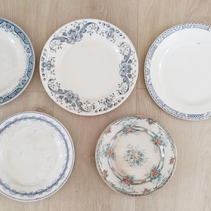Set of 5 old flat plates in Terre de Fer earthenware, Longchamp, vintage French