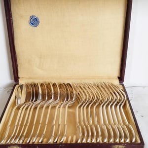 Ercuis silver plated cutlery set, 11 forks and 11 spoons, vintage French
