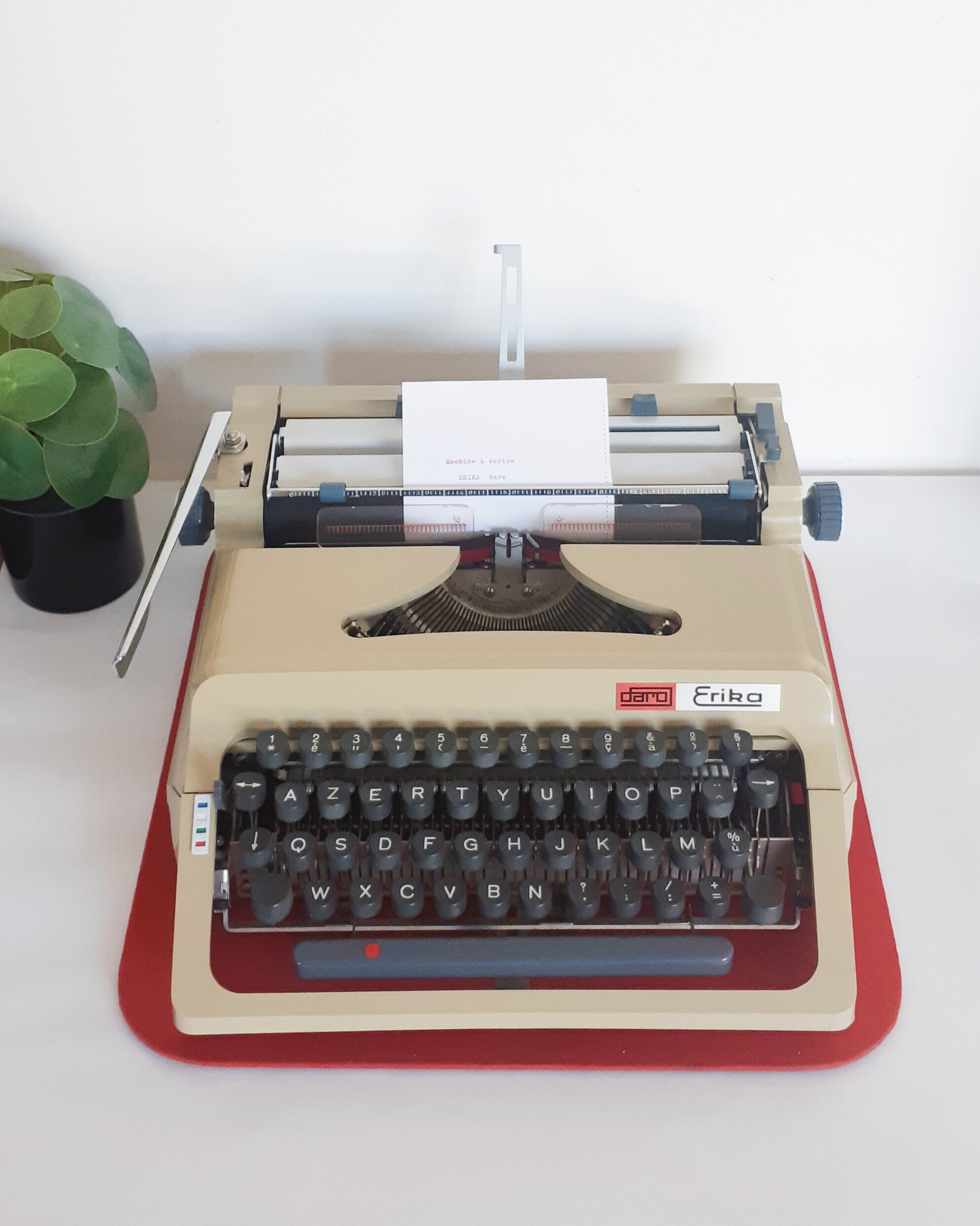 Machine à Écrire Portable Erika Daro , Vintage Fonctionnelle