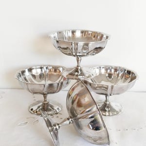 Set of 4 vintage ice cream cups on foot, in 18/10 stainless steel, 1970s, made in France