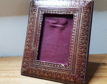 Photo frame in red and gold leather, antique French, 1940s