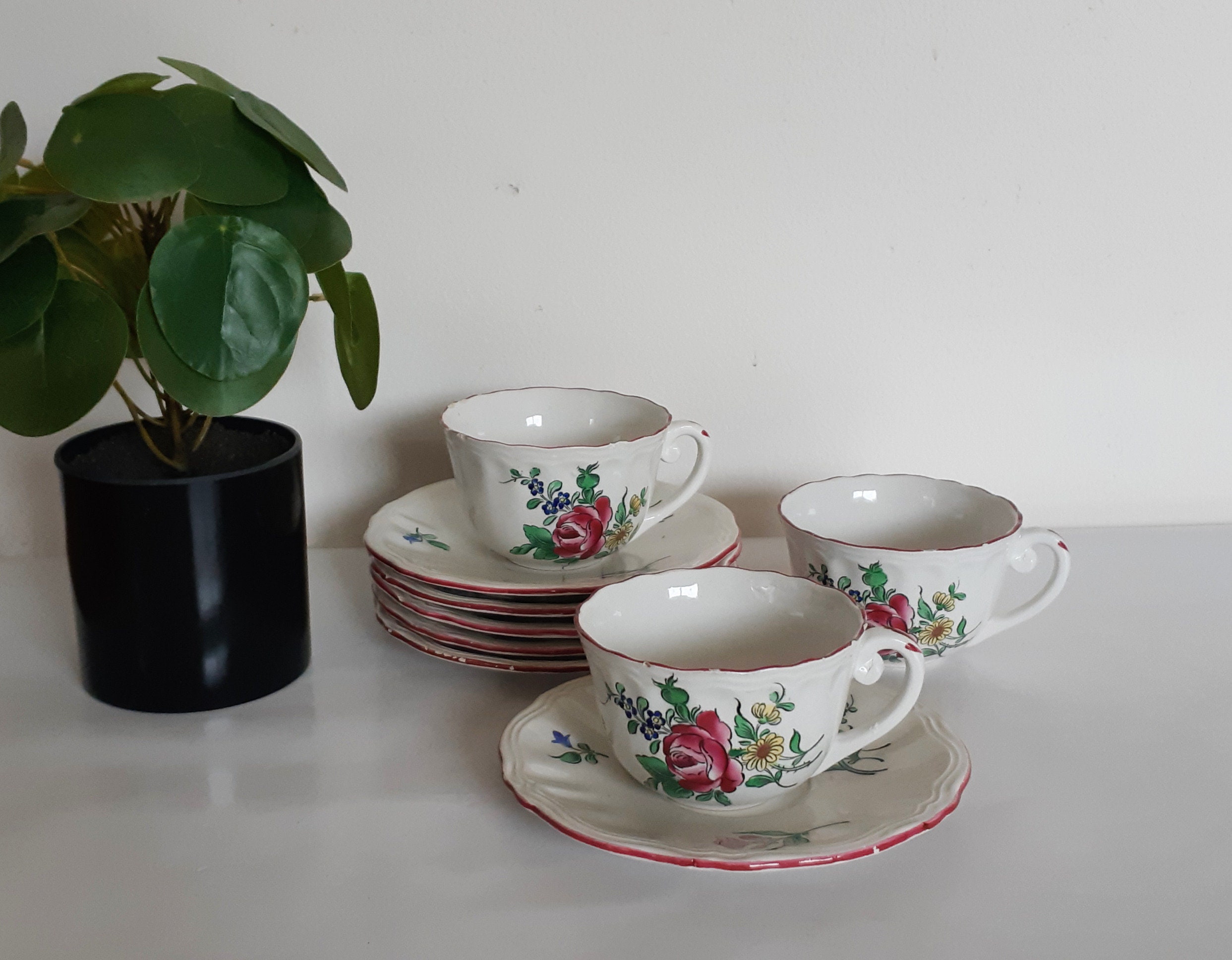 Tasses à Café en Faïence de Lunéville Modèle Tulipe