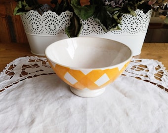 Yellow Scottish Sarreguemines earthenware bowl, Digouin, French vintage