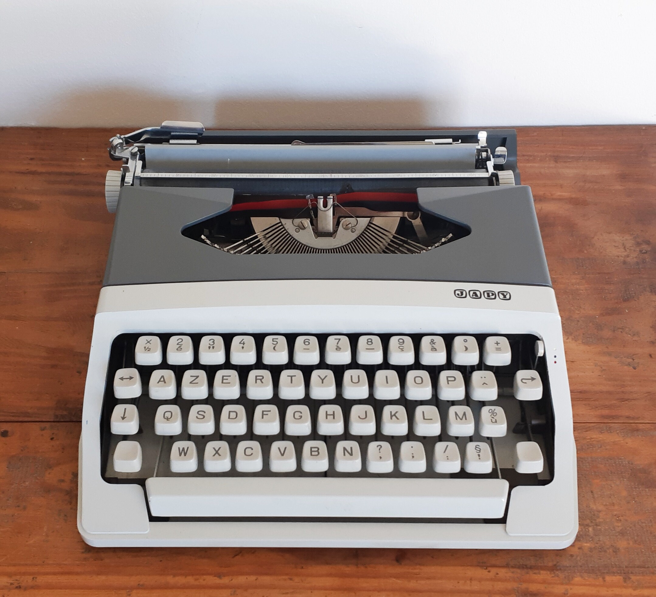 Machine à Écrire Portative Japy, Fonctionnelle , Années 50