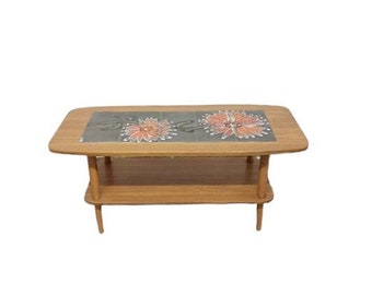 Table basse vintage en bois et carrelage ,années 50