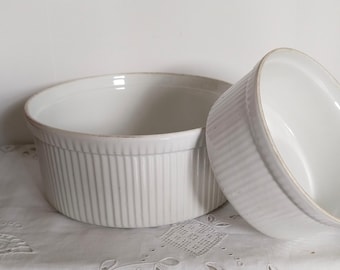 Gusseted dishes, set of 2, Apilco porcelain Pillivuyt, vintage French