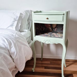 Table de chevet relookée , table d'appoint , console vintage