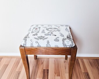 Taburete de almacenamiento vintage, madera y tela, década de 1950, taburete para piano, taburete de costura