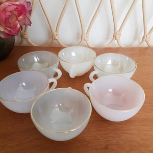 Arcopal &quot;Arlequin&quot; 6-cup set, vintage French, 1950s