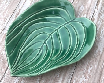 Tropical leaf ceramic ring dish in aqua green