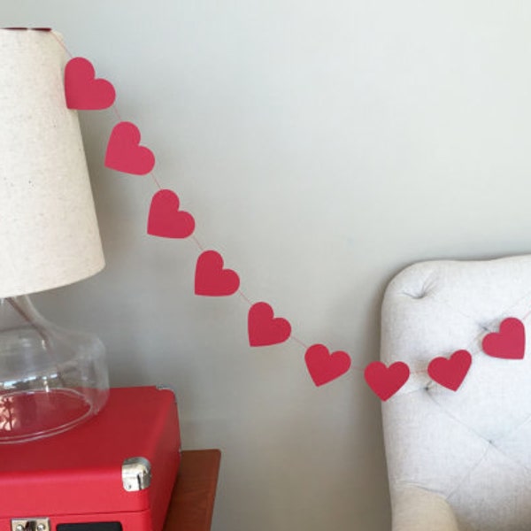 Valentine's Day Decorations, 10ft Red Heart Paper Garland, Bridal Shower, Party Decorations, Wedding Banner, Heart Garland, Red Garland