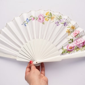 Bridal fan / Floral fan / Bridal hand fan / wedding hand fan / Wooden handfan / silk hand fan / Spanish hand fan / romantic fan