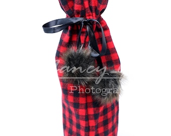 Red Plaid Wine Bottle Bag, Small Checker, Gift bag, Rustic Home Decor, Moose Tracks fabric wine bottle Bag, Wine Bag covering, Christmas bag