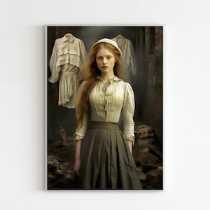 Puede incluir: Una joven con el pelo largo y rojo fluyente se encuentra de pie en una habitación tenuemente iluminada. Lleva una blusa blanca con cuello de encaje y una falda larga de color verde oscuro. Mira directamente al espectador con una expresión seria.