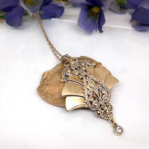 Victorian antique brass drop necklace Art Deco antique gold filigree necklace Fan gold filigree pendant Art Nouveau aged brass fan pendant
