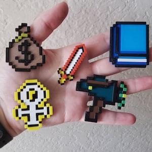 Íconos de clase de monstruo jefe, ficha de juego de 8 bits
