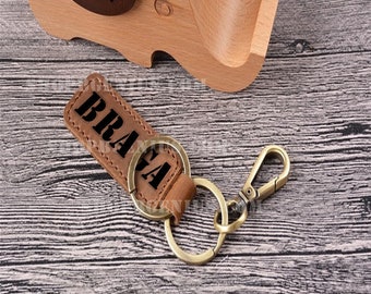 ENGRAVED KEYCHAIN, personalized keychain, custom keychain, name keychain, groomsmen gift, boyfriend keychain, car keychain, Fathers Day