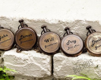 Gepersonaliseerd zakhorloge, gegraveerd zakhorloge, horloge voor bruidegom, horloge voor vader, horloge met reliëf, bruidsjonkers cadeau, vaderdag