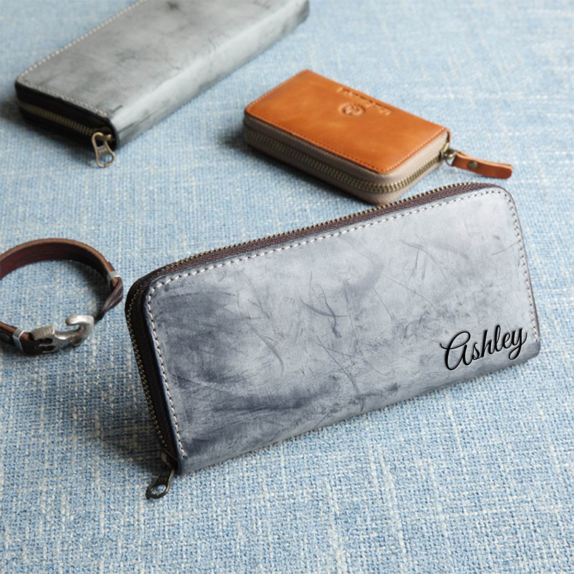 engraved womens wallet