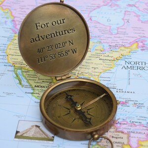 photo compass, personalized compass, picture compass, groomsmen gift, corporate gift idea, engraved compass, anniversary gift, fathers day