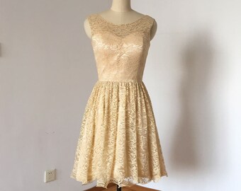 Scoop Champagne Lace Short Bridesmaid Dress