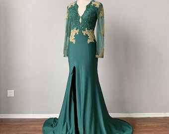 Prom Dress Long Sleeves 2023 Green Lace Jersey Backless Front Right Slit