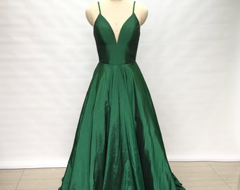 Spaghetti Straps Emerald Green Taffeta Long Prom Dress