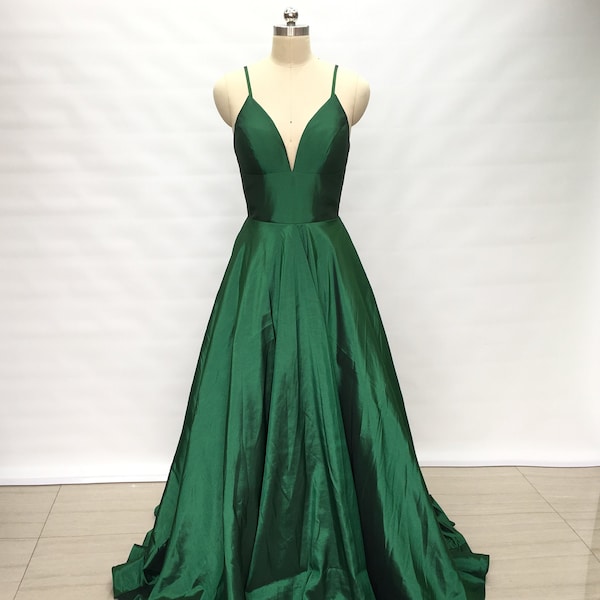 Spaghetti Straps Emerald Green Taffeta Long Prom Dress