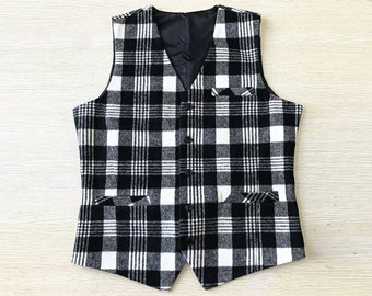 White Black Plaid Fall Christmas Vest for Men Women Waistcoat V-neck 3 Pockets 5 Buttons