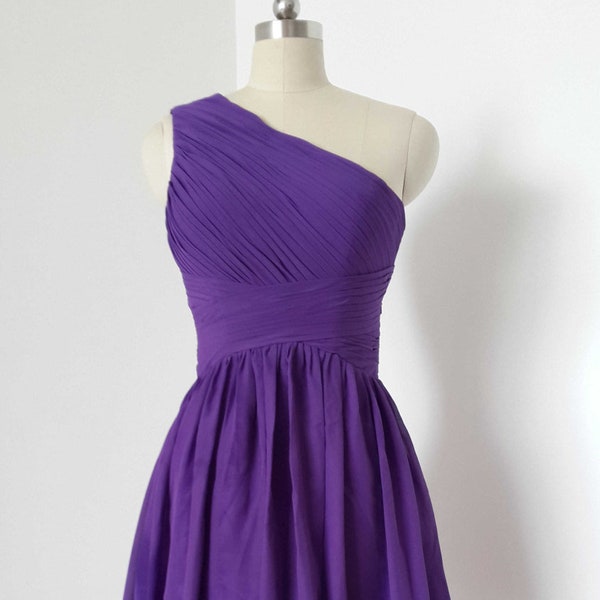 One-Shoulder Purple Chiffon Short Bridesmaid Dress