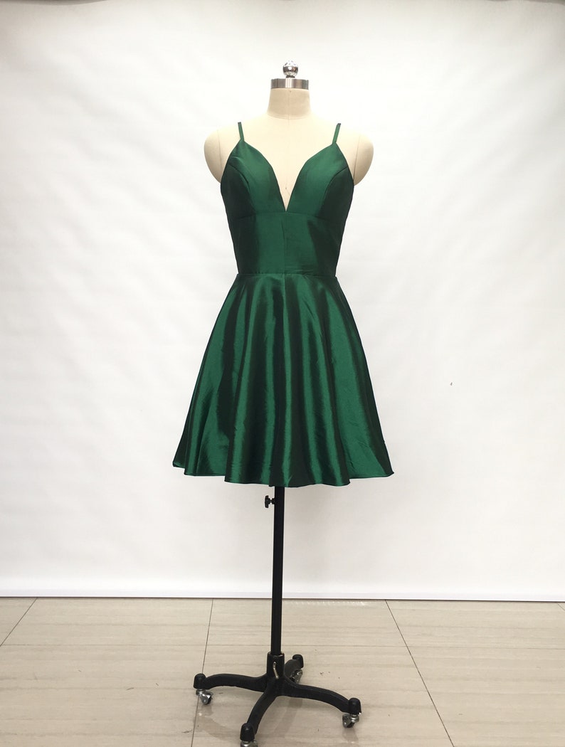 Green Short Graduation Dresses