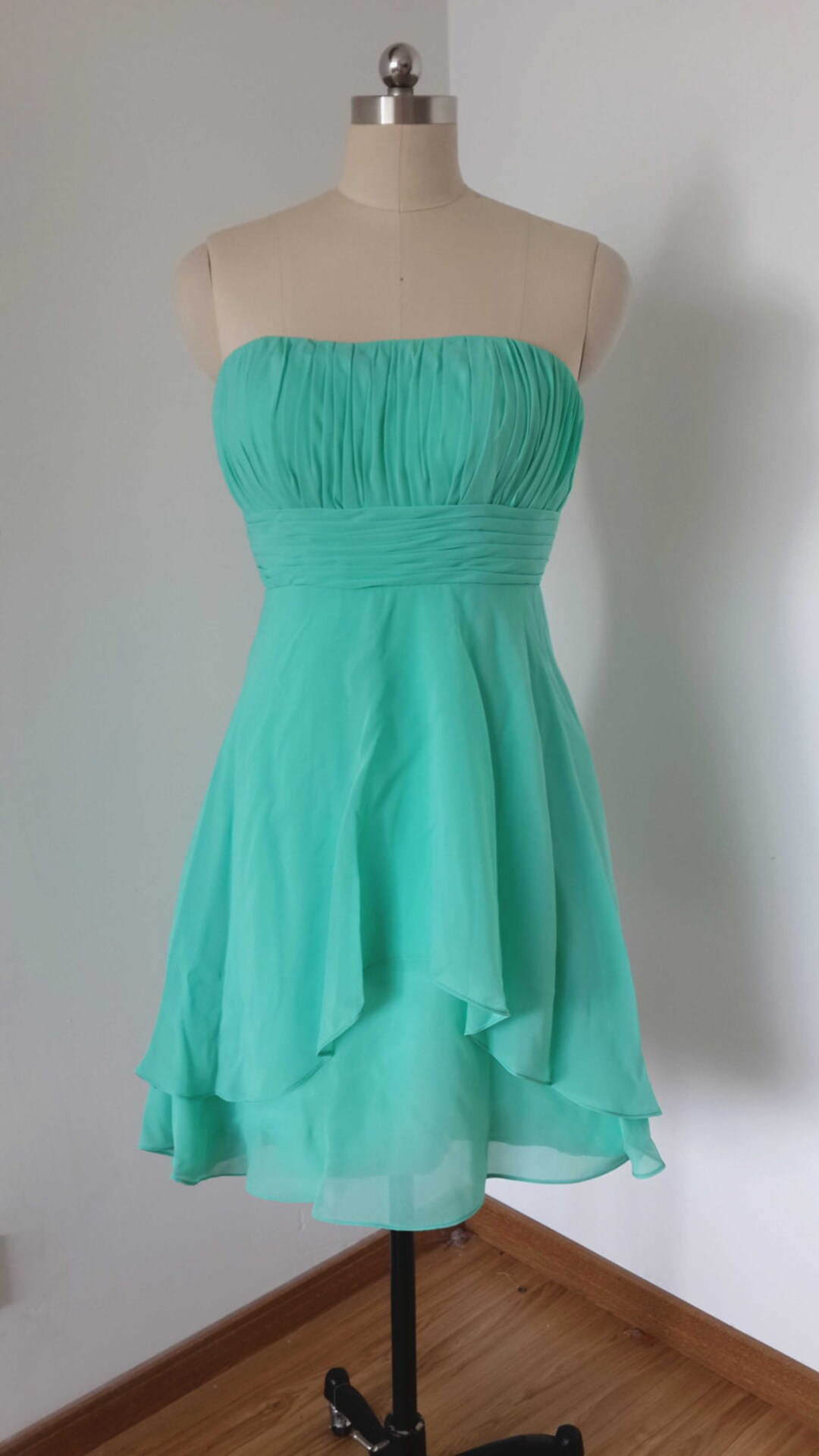 Short Chiffon Strapless Bridesmaid Gowns Red