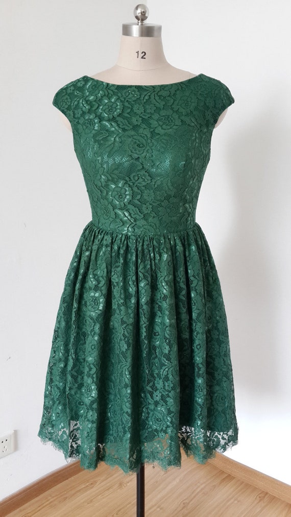2019 Cap Sleeves Dark Green  Lace Short Bridesmaid  Dress  