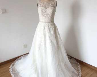 Custom Ball Gown Ivory Lace Tulle Long Wedding Dress with Beaded Belt