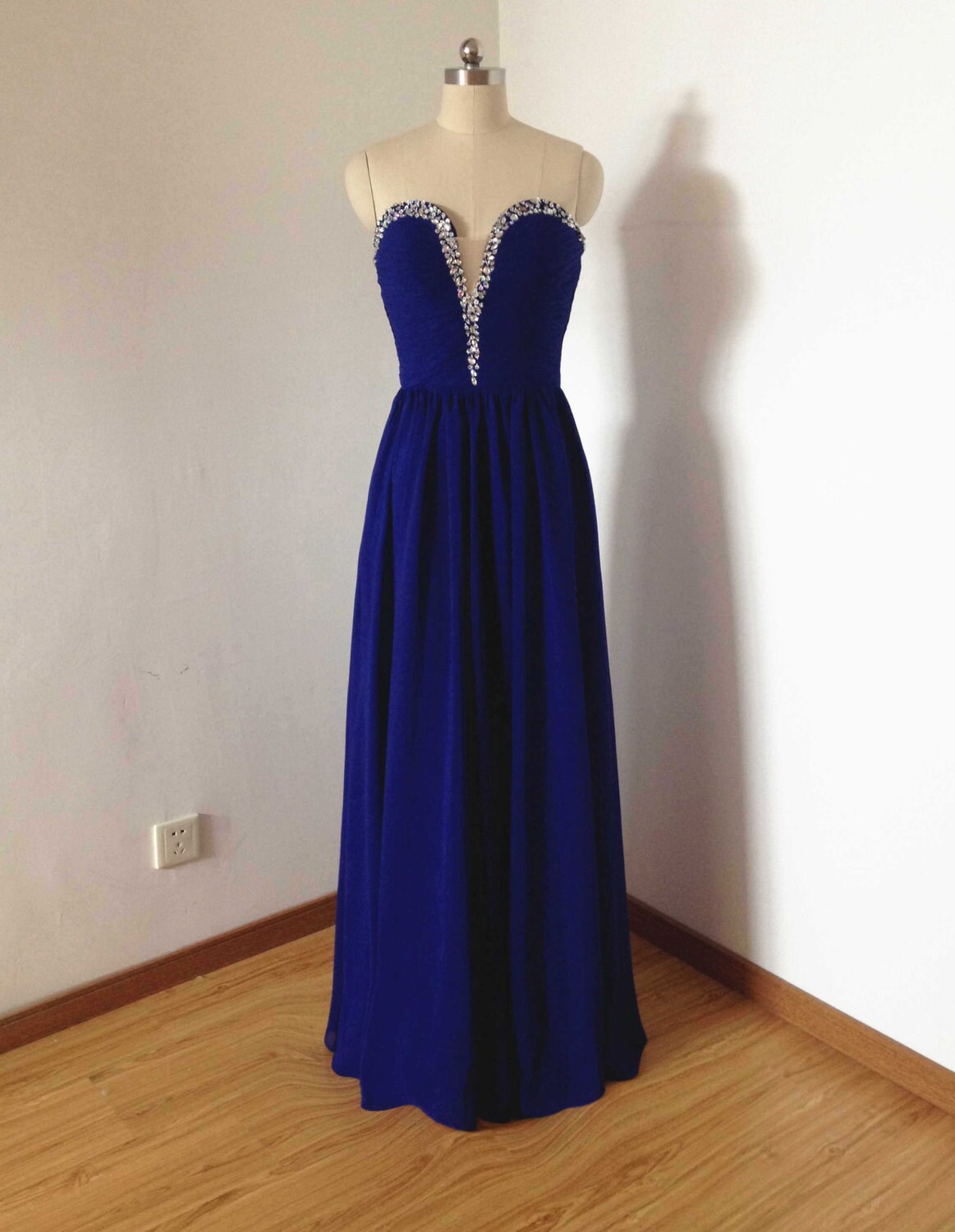 Open Back Chiffon Long Dresses with V-neck Royal Blue Plus Size