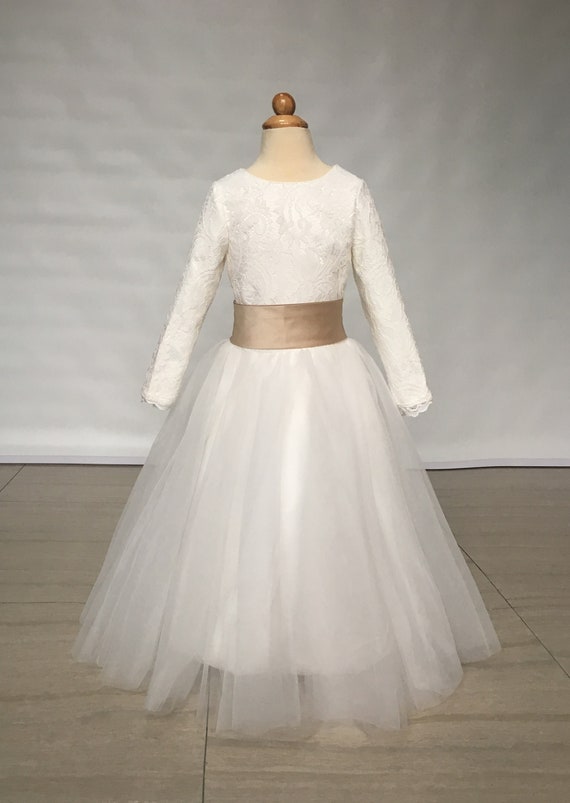 Long Sleeves Elegant Ivory Tulle Flower Girl Dresses With Lace