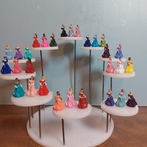 MICRO Miniature statues,Ladies , Hand - Painted, figurine less than 1&quot;, Dollhouse decoration