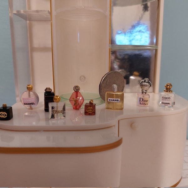 Dollhouse Miniatures, 1/12 scale, perfumes, bath