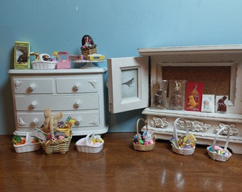 Miniature Dollhouse Easter Baskets and Candy, Diorama, Fashion Dolls