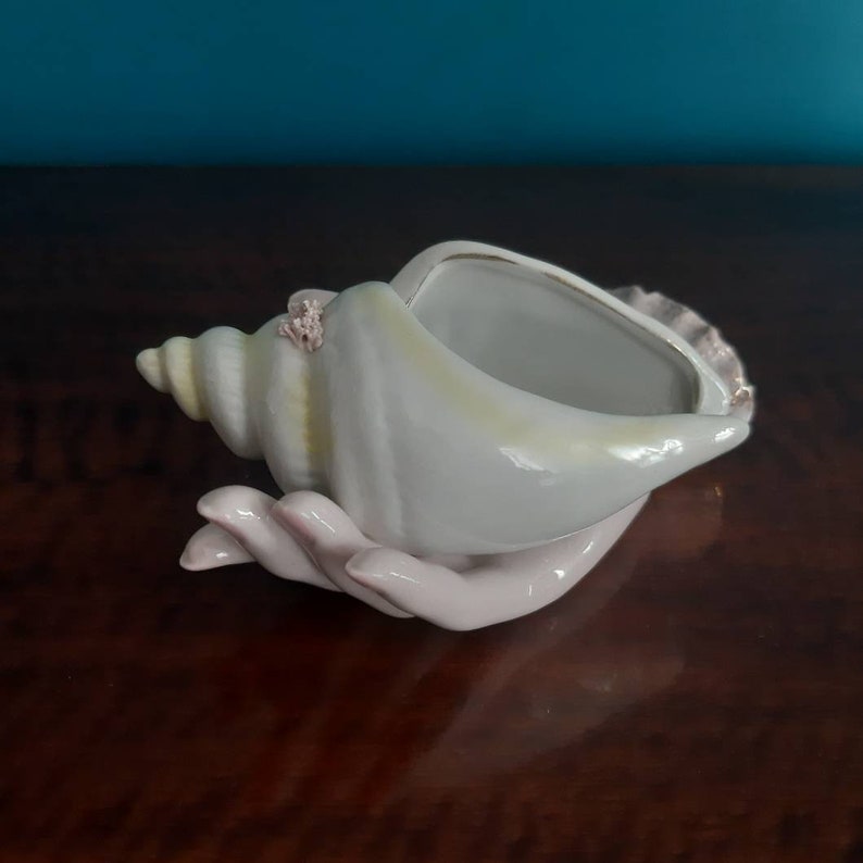 Vintage porcelain ceramic pink hand with sea shell tray dish ring dish decorative sculpture kitsch beautiful delicate made in Japan