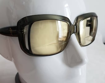 Gianni Versace Sunglasses - Etsy Singapore