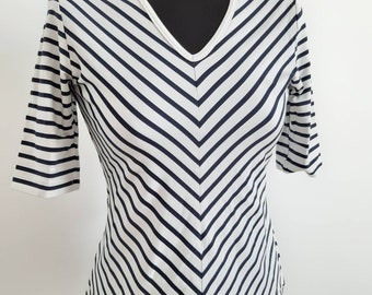 Vintage 90s elastane tee shirt blouse three quarters sleeve stripes striped black and white