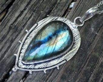 Handmade Sterling Silver Rainbow Labradorite Pendant Necklace