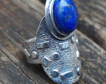 Deep blue lapis lazuli shield ring oxidized and textured silver ring with granulation
