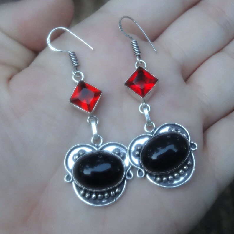 Red Garnet /& Black Onyx Sterling Silver Earrings Red and Black Earrings Garnet Gemstone Dangle Earrings Black Onyx Statement Jewelry 925