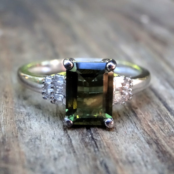 1.5ctw Czech. Moldavite & Natural Diamond Ring Size 8, Sterling Silver Moldavite Ring 8, Silver Faceted Moldavite Meteorite Solitaire ring