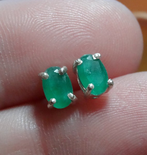 6x4mm 925 Silver Emerald Stud Earrings Sterling Silver Natural
